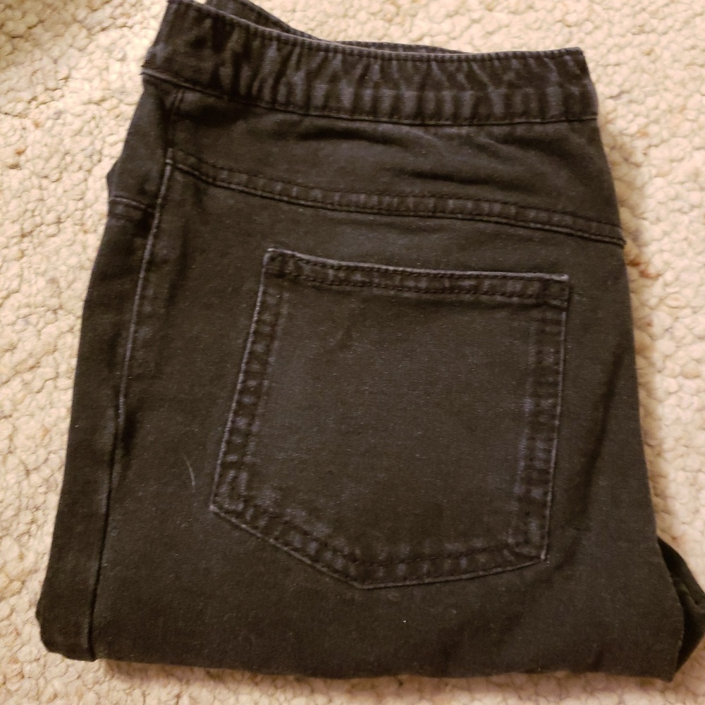 Black jeggings